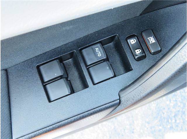 Used 2015 Toyota Corolla LE FWD image 10