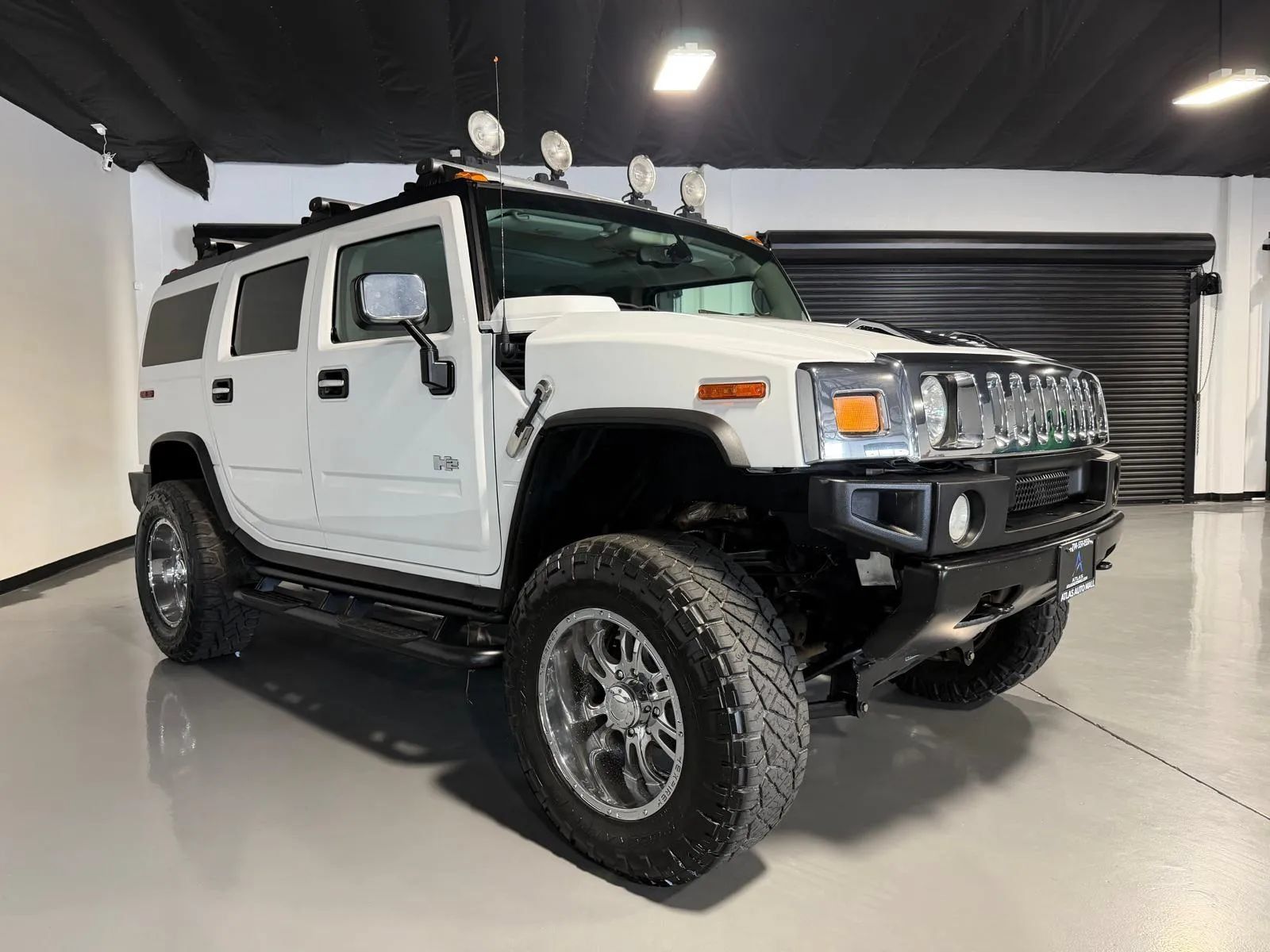 Used 2004 HUMMER H2 w/ Preferred Equipment Group AWD/4WD image 3