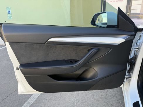 Used 2023 Tesla Model 3 Standard Range image 20