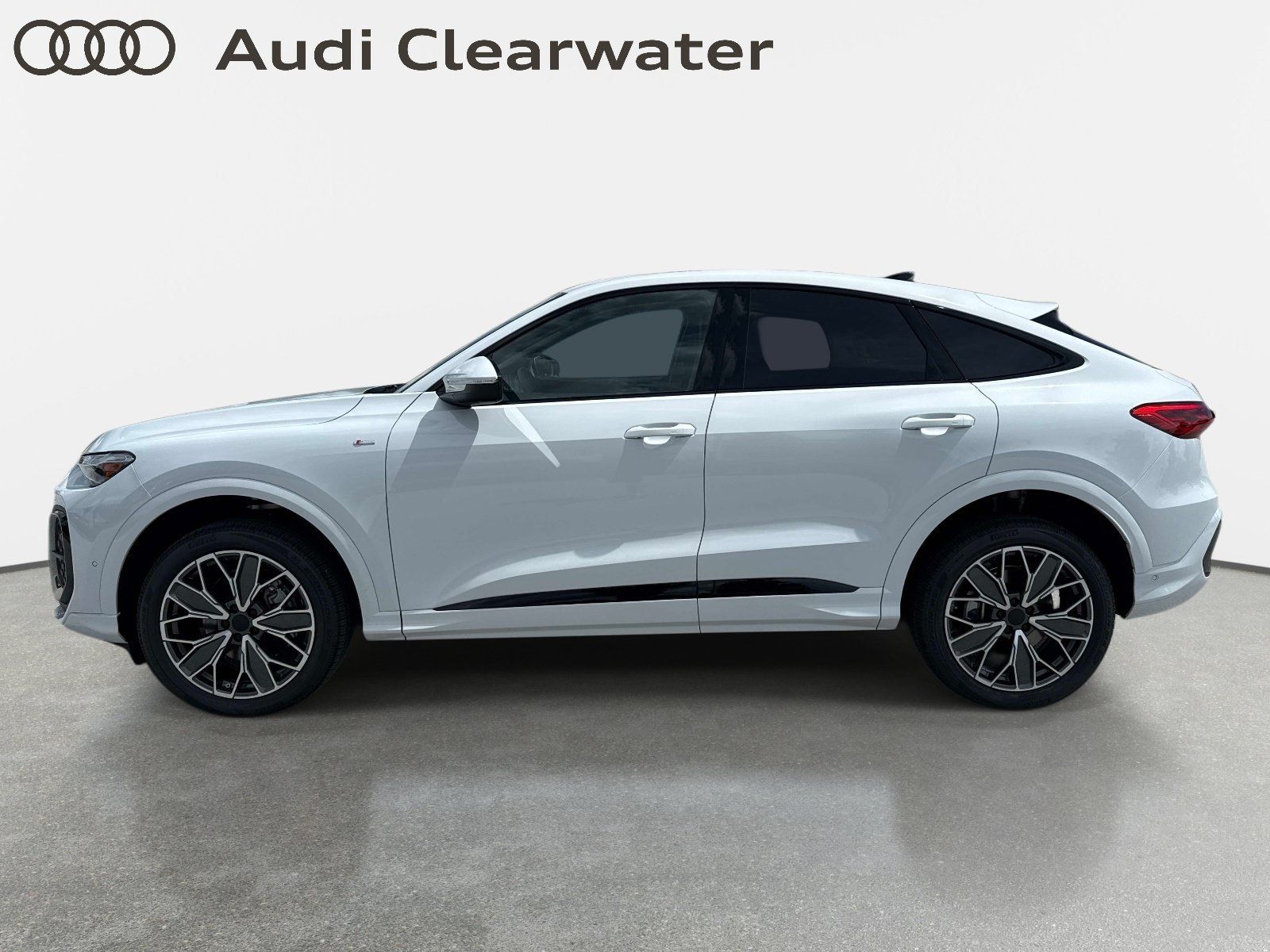 New 2026 Audi Q5 Premium Plus AWD/4WD image 8
