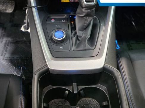 Used 2024 Toyota RAV4 XSE w/ Advanced Technology Package image 23