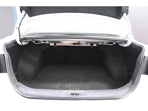 Used 2019 Nissan Altima 2.5 SL AWD/4WD image 16