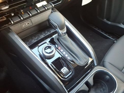 New 2026 GMC Canyon Elevation w/ Convenience Package image 32