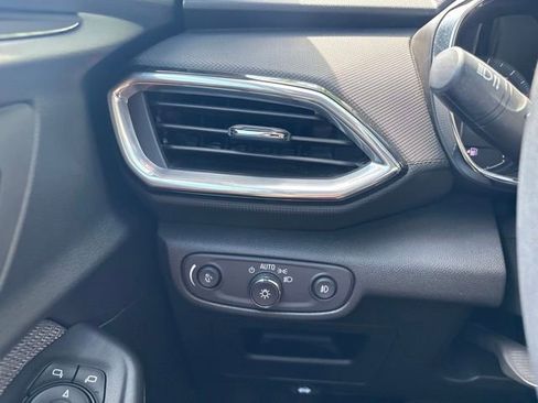Certified 2023 Chevrolet TrailBlazer LT FWD image 16