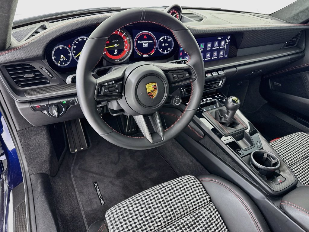 Certified 2022 Porsche 911 GT3 RWD image 4