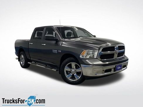 Used 2018 RAM 1500 Classic SLT image 40