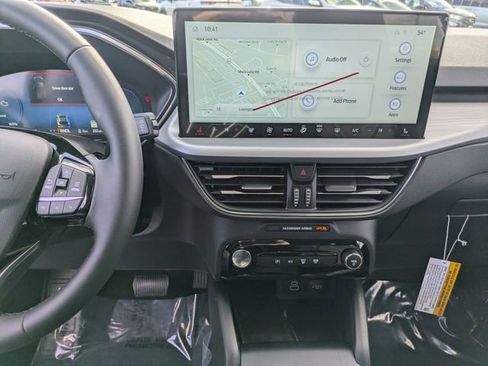 New 2025 Ford Escape SE w/ PHEV Premium Package image 20