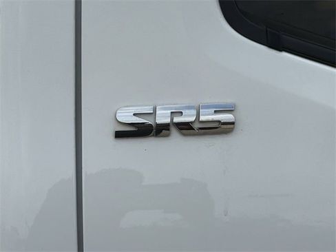 Used 2023 Toyota Tacoma SR5 image 9