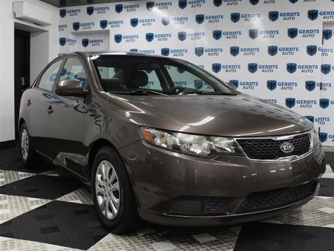 Used 2013 Kia Forte EX FWD image 5
