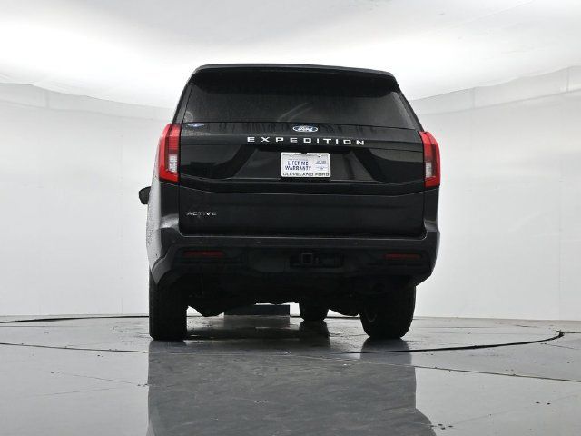 Certified 2025 Ford Expedition Active AWD/4WD image 44