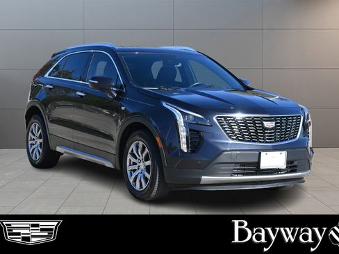Used 2023 Cadillac XT4 Premium Luxury w/ Cold Weather Package image 3