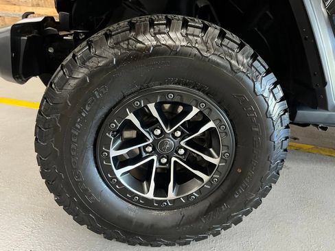 Used 2025 Jeep Wrangler Unlimited Sport AWD/4WD image 5