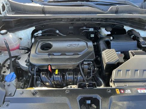 Used 2022 Kia Sportage LX image 19