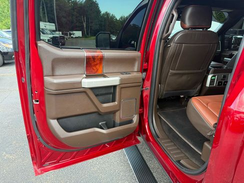 Used 2018 Ford F150 King Ranch w/ Equipment Group 601A Luxury AWD/4WD image 28
