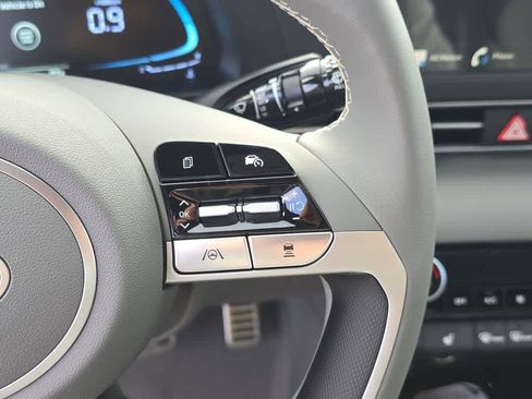 New 2026 Hyundai Elantra SEL Sport Premium image 24