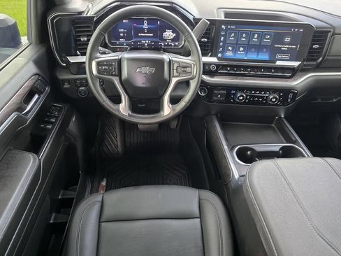 Used 2024 Chevrolet Silverado 2500 LTZ w/ LTZ Plus Package AWD/4WD image 9