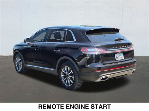 Used 2022 Lincoln Nautilus FWD image 3
