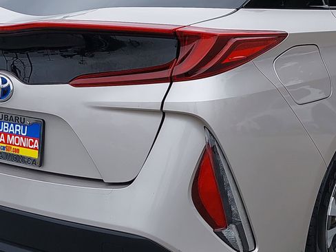 Used 2022 Toyota Prius Prime LE FWD image 33