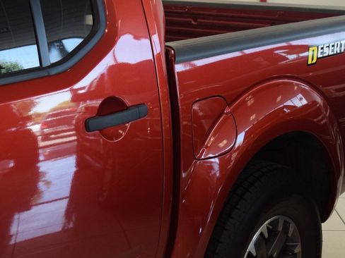Used 2015 Nissan Frontier Desert Runner RWD image 18