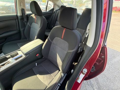 Used 2022 Nissan Sentra SR FWD image 12
