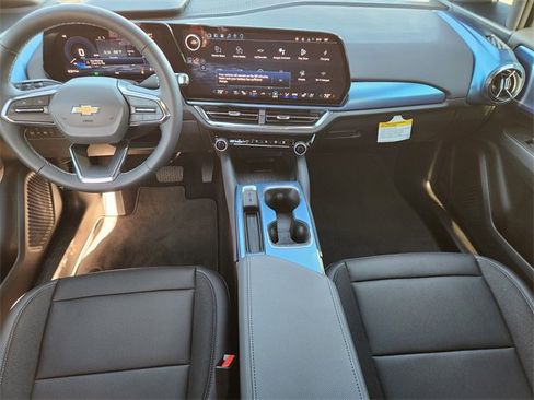 New 2026 Chevrolet Equinox EV LT w/ Convenience Package II image 2