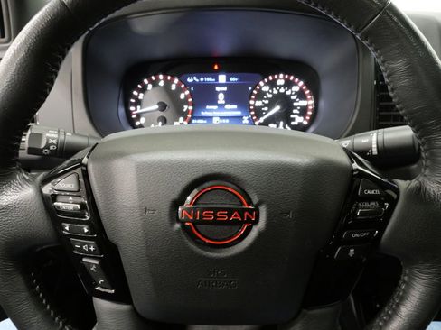 Used 2022 Nissan Frontier PRO-4X w/ Pro-4X Premium Package image 16