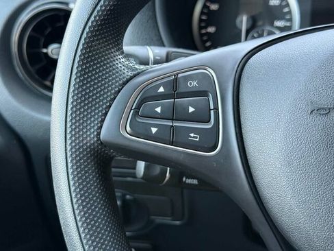 Used 2023 Mercedes-Benz Metris image 25