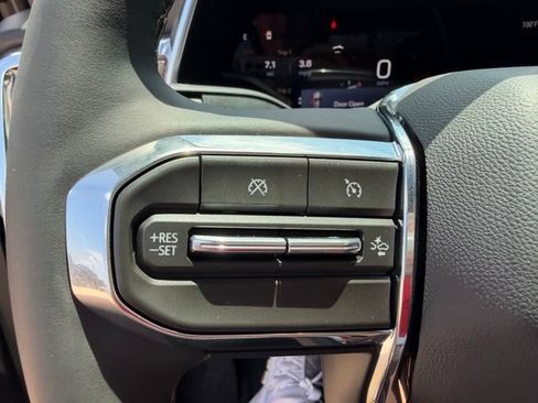 New 2026 GMC Canyon Denali AWD/4WD image 17