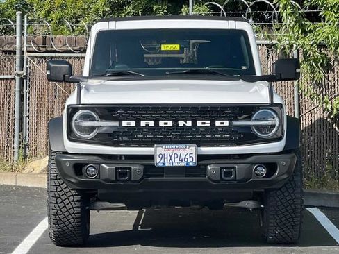 Used 2023 Ford Bronco Wildtrak image 6