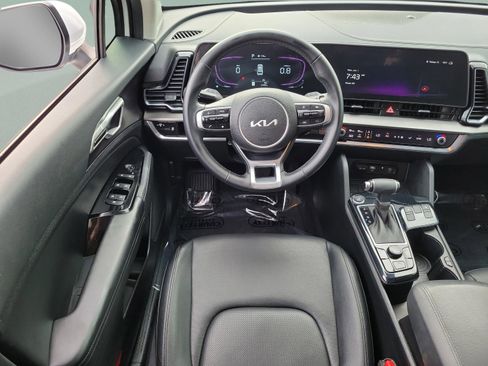 Used 2025 Kia Sportage EX FWD image 26