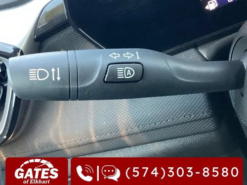 Used 2025 Chevrolet TrailBlazer LT AWD/4WD image 23