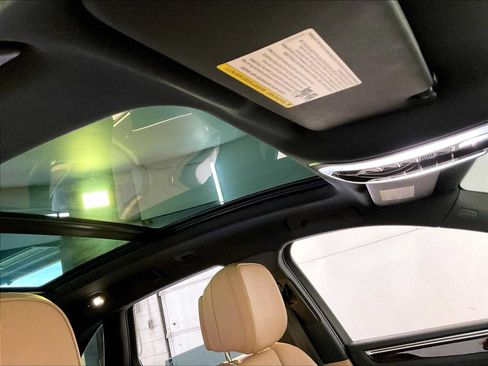 Certified 2024 Porsche Macan AWD/4WD image 20