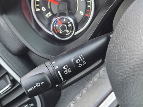 Used 2023 RAM 1500 Lone Star image 28