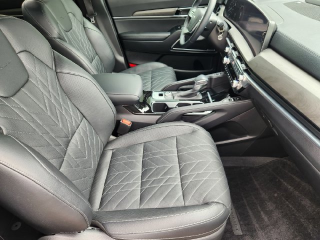 Used 2024 Kia Telluride SX X-Line AWD/4WD image 11