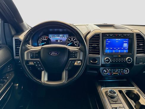 Used 2021 Ford Expedition Max XLT image 22