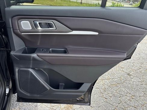 New 2026 Ford Explorer Platinum RWD image 16