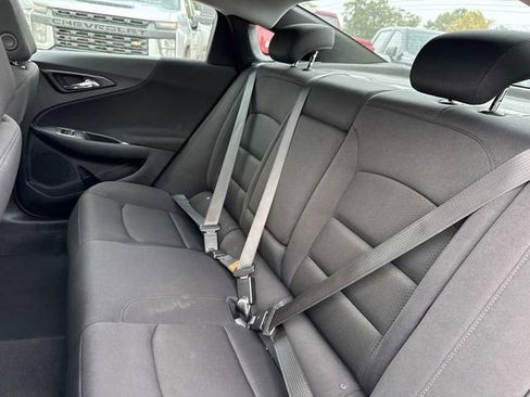 Used 2024 Chevrolet Malibu LT image 33