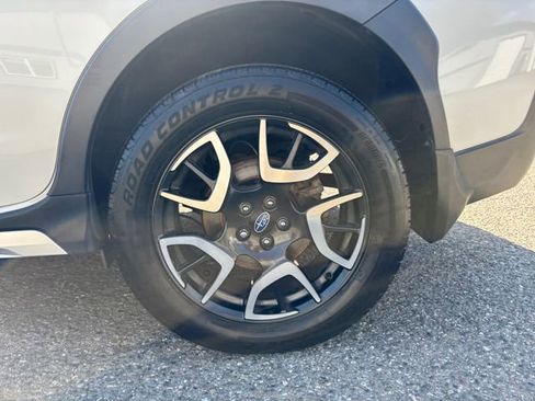 Used 2019 Subaru Crosstrek Hybrid w/ Moonroof Package w/Navigation AWD/4WD image 29