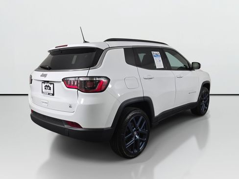 New 2026 Jeep Compass Latitude AWD/4WD image 6
