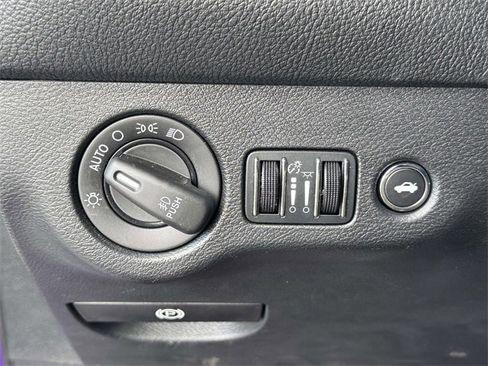 Used 2016 Dodge Challenger R/T Plus image 8