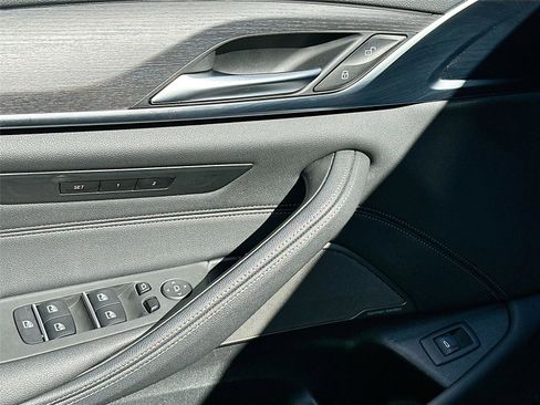 Certified 2023 BMW 530i xDrive w/ Premium Package image 19
