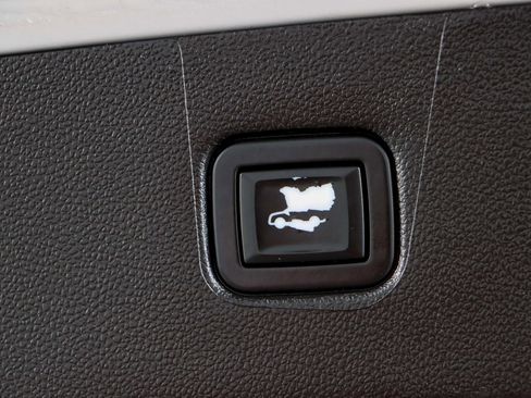 Used 2022 Chevrolet Blazer RS image 29