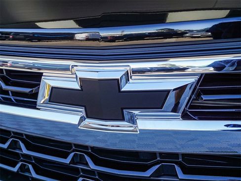 New 2026 Chevrolet Silverado 1500 LT w/ LPO, Dark Essentials Package image 4