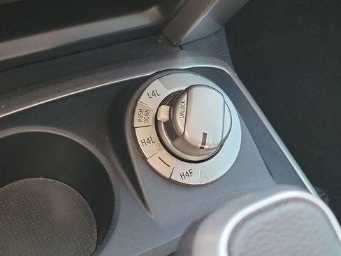 Used 2019 Toyota 4Runner Limited image 30