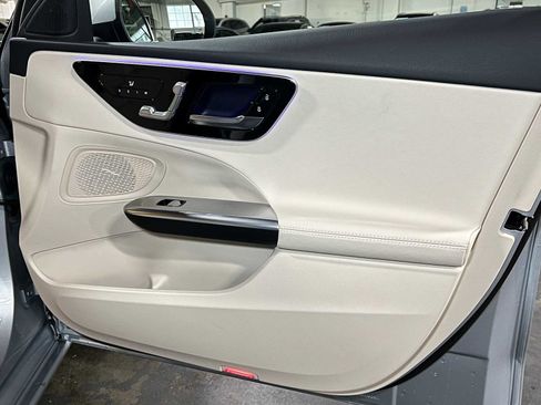 Certified 2025 Mercedes-Benz C 300 4MATIC Sedan image 10