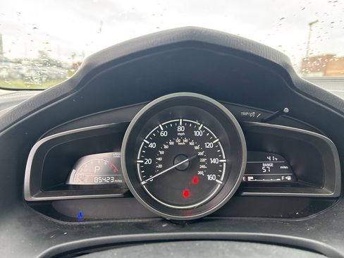 Used 2017 MAZDA MAZDA3 Touring image 8