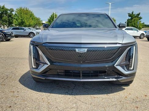 Used 2024 Cadillac Lyriq Sport w/ LPO, Floor Liner Package AWD/4WD image 4