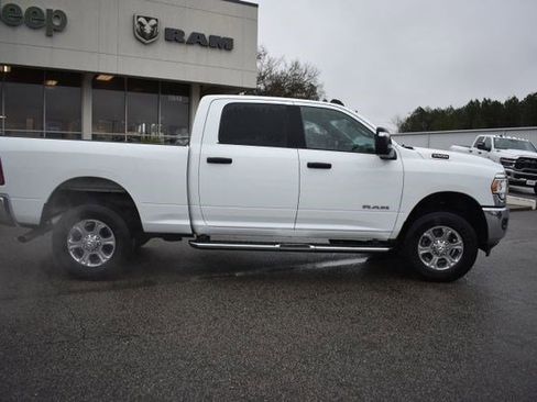 Used 2024 RAM 2500 Big Horn image 10