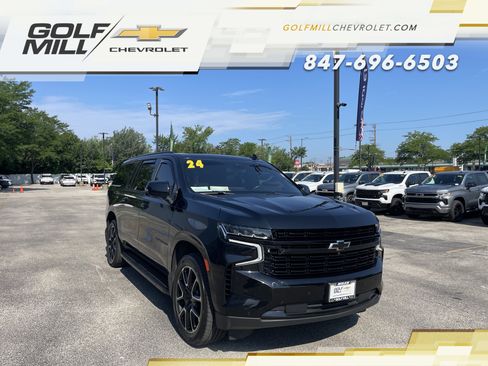 Used 2024 Chevrolet Suburban RST w/ Luxury Package AWD/4WD image 3