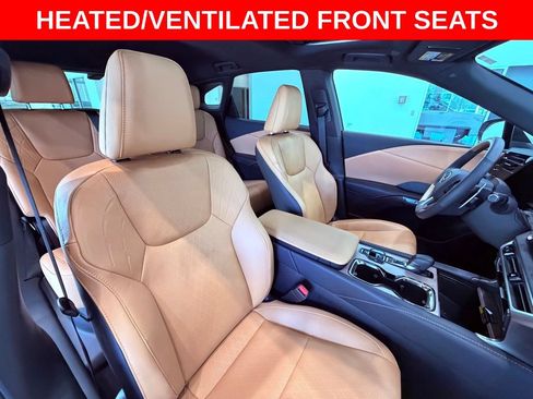 Used 2025 Lexus RX 350 Premium Plus w/ Convenience Package FWD image 17